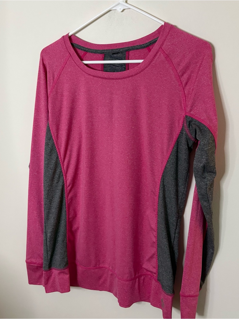 RBX Women’s Medium Pink Long Sleeve Activewear Top Gym U7